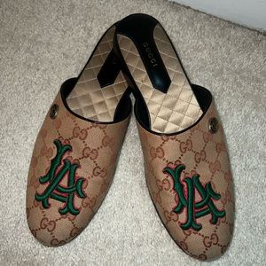 GUCCI X NY YANKEES Slip on mules